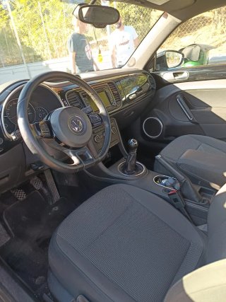 Volkswagen Beetle 2012