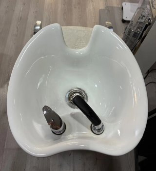 Sillón de peluquería blanco