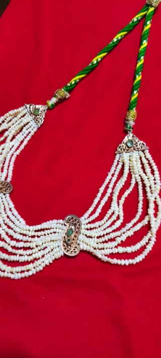 Collar de perlas blancas y plata Antiguo Johar
