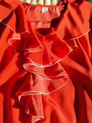 Camisa flamenca volantes lunares, tela mucha caída