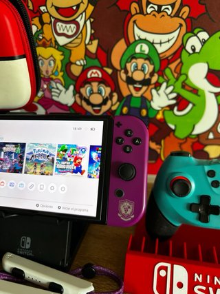 Nintendo Switch OLED POKEMON + accesorios y mando