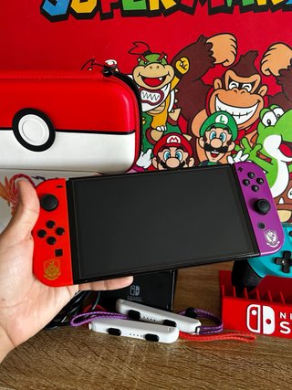 Nintendo Switch OLED POKEMON + accesorios y mando