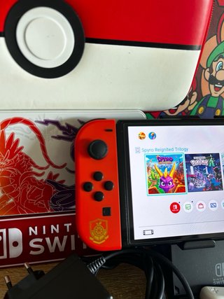Nintendo Switch OLED POKEMON + accesorios y mando