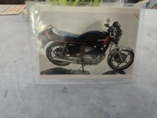 Moto Suzuki