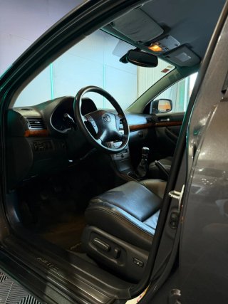 Toyota Avensis 2008