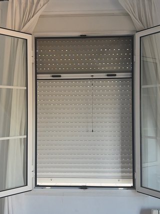 Se vende ventana de aluminio.