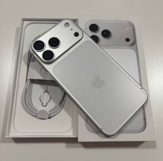 iPhone 17 Pro Max Plata