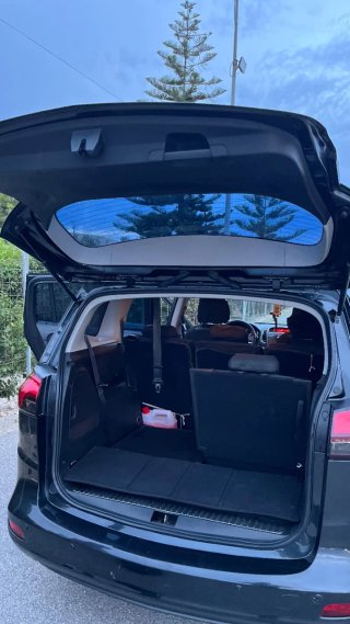 Opel Zafira 2012