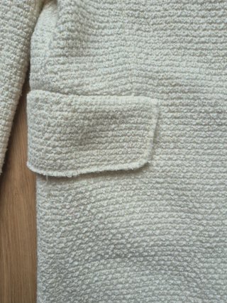 Zara. Precioso abrigo largo tweed crudo. Impecable