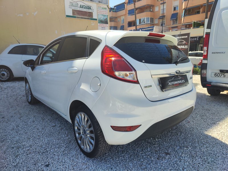 Ford Fiesta 2013, foto 6