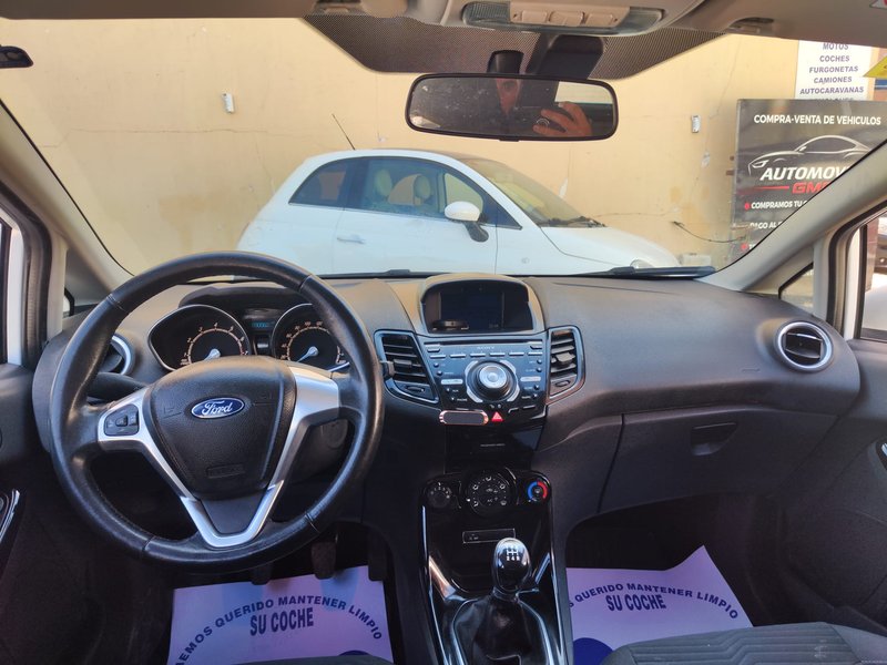 Ford Fiesta 2013, foto 9