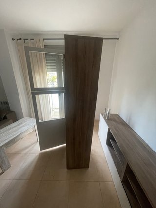 Vitrina alta salón-comedor madera y cristal