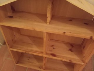 Casita de muñecas en madera de pino