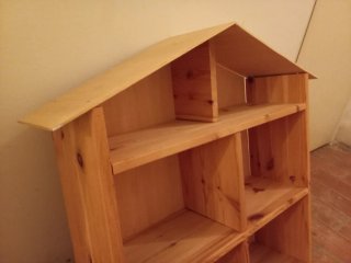 Casita de muñecas en madera de pino