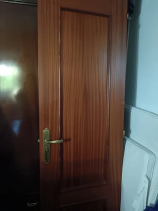 Puerta de madera