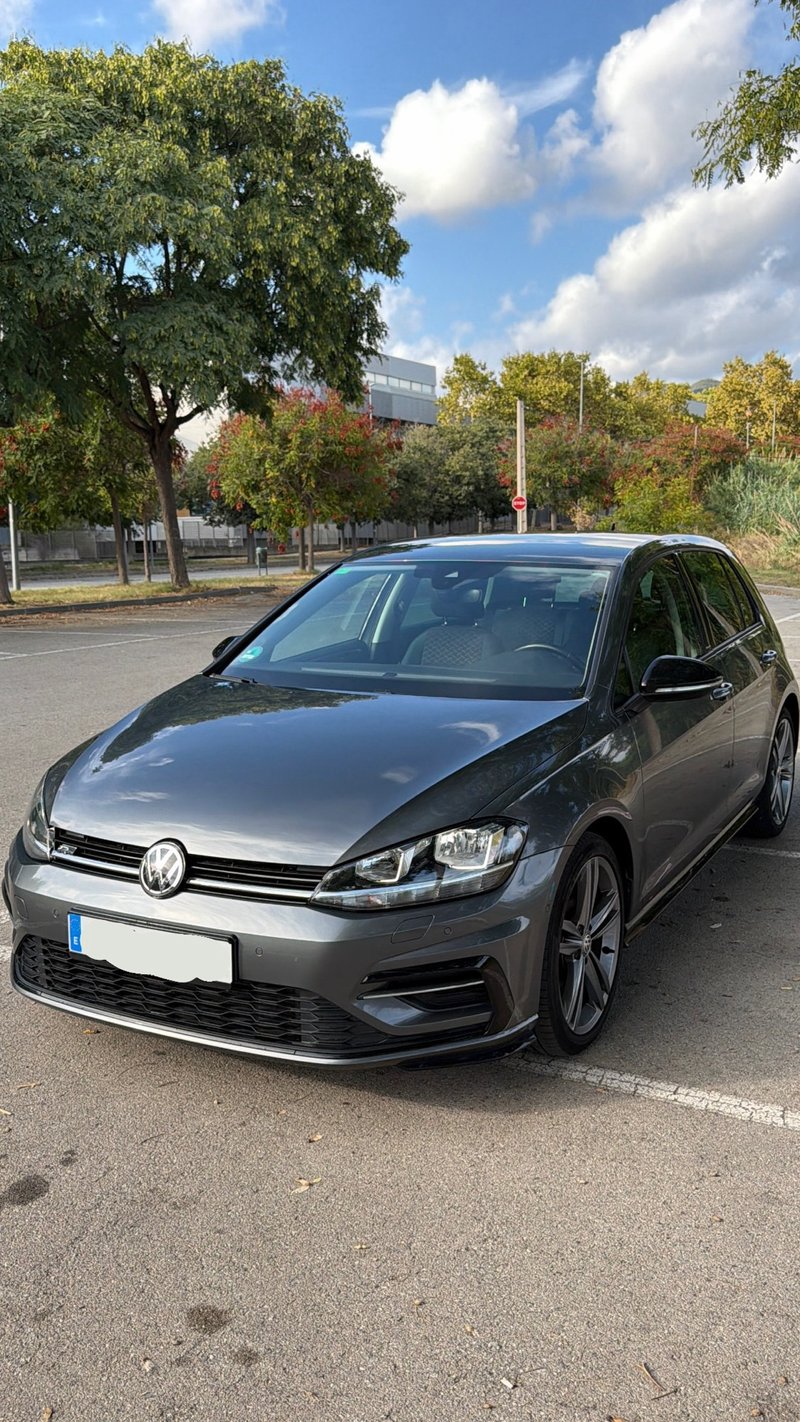 Volkswagen Golf 2020, foto 1
