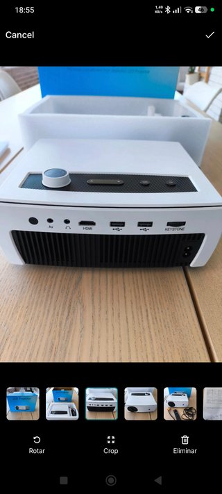Proyector LED Full HD con WiFi