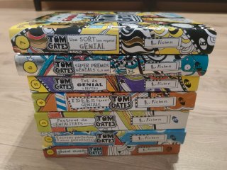 Libros Tom Gates del 1 al 5.