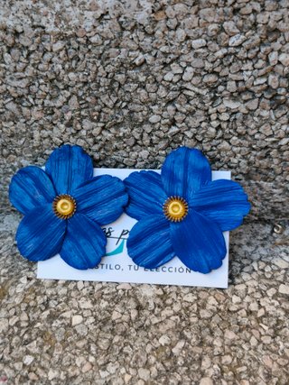 Pendientes Flor Azul Klein Arcilla Polimérica