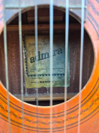Guitarra Admira Menina Clásica