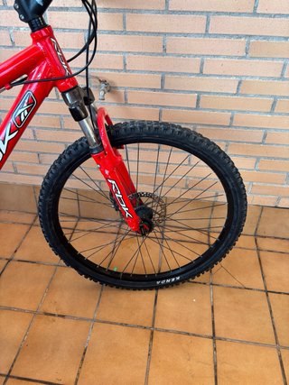 Bicicleta de Montaña Roja