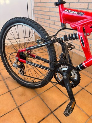 Bicicleta de Montaña Roja