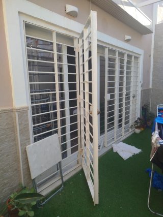 Cancela de seguridad con cierre