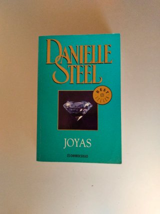 Libro Joyas de Danielle Steel