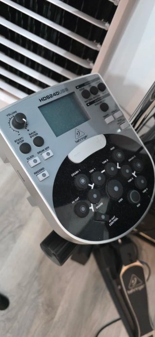 Batería Electrónica Behringer XD80USB