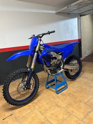 Yamaha YZF 250 2024 - 20 Horas