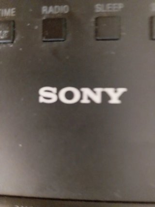 Radio despertador Sony negro