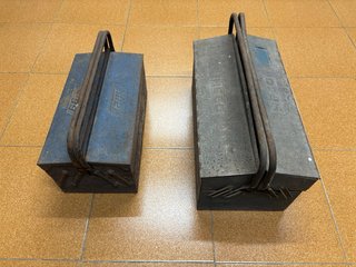 Cajas y herramientas de metal
