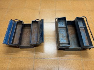 Cajas y herramientas de metal