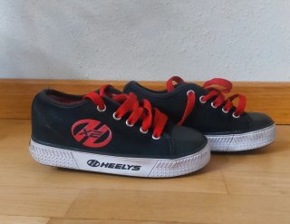 Zapatillas con RUEDAS Heelys Talla 31