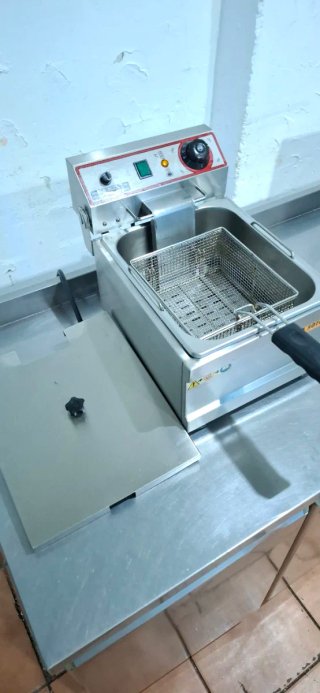 Freidora Industrial 8L 3KW