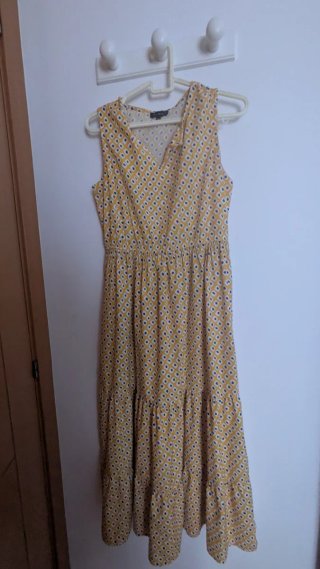 Vestido largo estampado amarillo