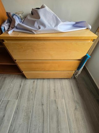 Cómoda 3 cajones IKEA madera