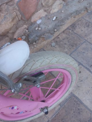 Bicicleta infantil niña Juguettos rosa