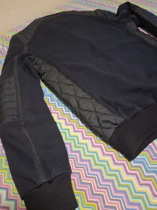 Chaqueta Zara Hombre Azul. Acolchada.