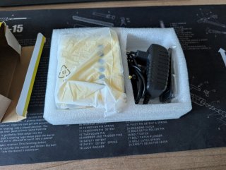 Proyector portátil LED SOURCE Mini