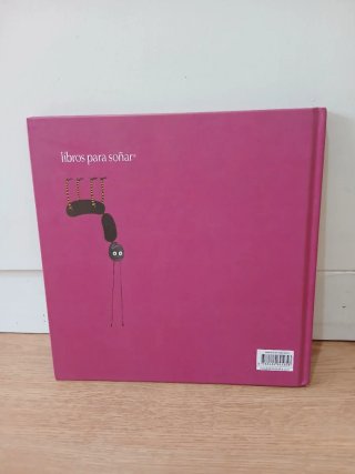 Libro infantil  El pequeño conejo blanco