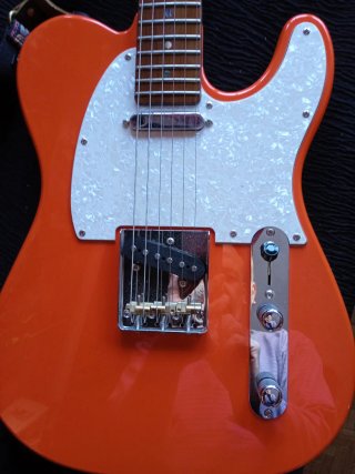 Guitarra Eléctrica Sire Larry Carlton T7