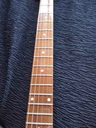 Guitarra Eléctrica Sire Larry Carlton T7