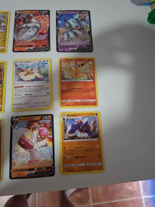 15 Cartas Pokémon Variadas