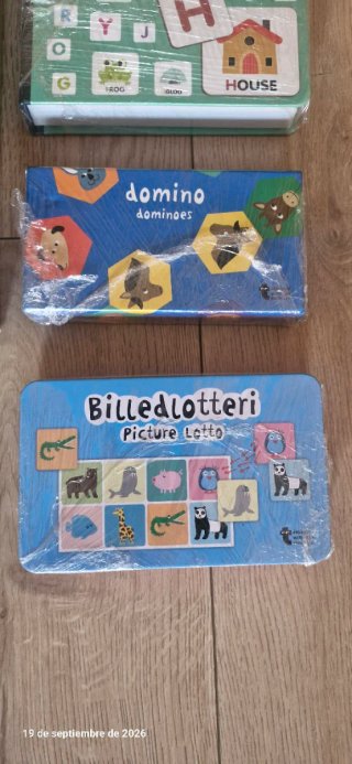 Lote de juegos de mesa infantiles.