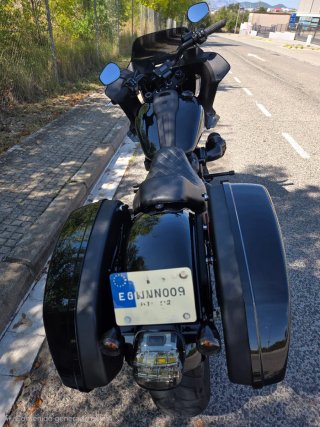 Harley Davidson Low Rider ST Negra