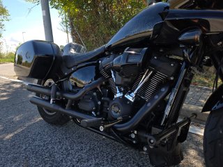 Harley Davidson Low Rider ST Negra