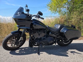 Harley Davidson Low Rider ST Negra