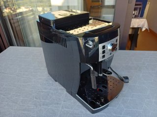 Cafetera DeLonghi Magnifica S Automática