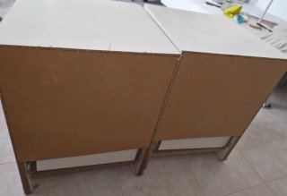 Coppia Comodini Bianchi con Vetro